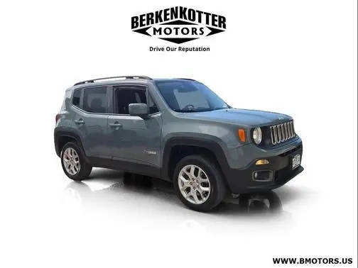 2017 Jeep Renegade Latitude 4WD photo