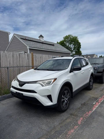 2017 Toyota RAV4 LE AWD photo