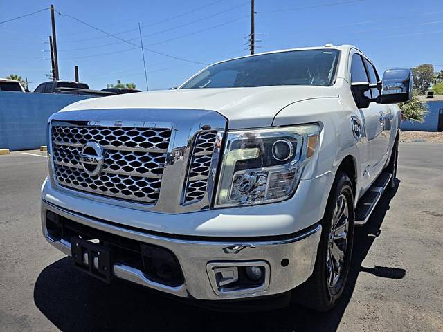 2017 Nissan Titan SL RWD photo