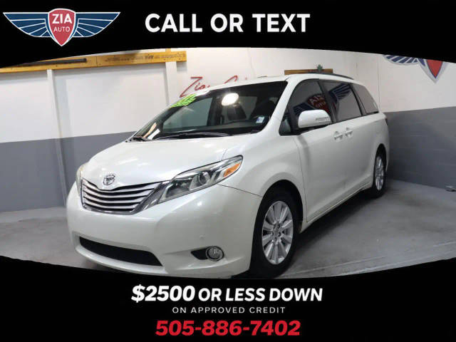 2017 Toyota Sienna Limited Premium FWD photo