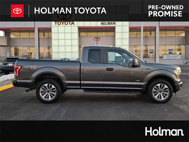 2017 Ford F-150 XL 4WD photo