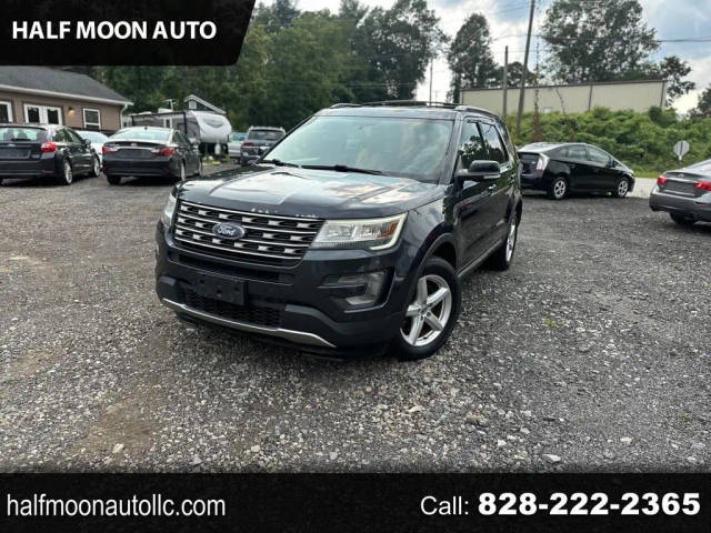 2017 Ford Explorer XLT 4WD photo