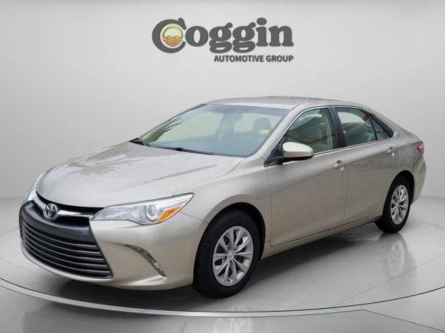 2017 Toyota Camry LE FWD photo