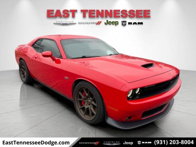 2017 Dodge Challenger SRT 392 RWD photo