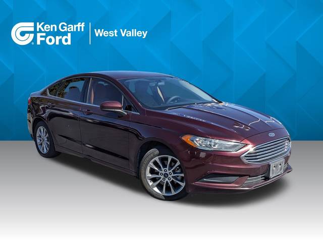 2017 Ford Fusion SE FWD photo