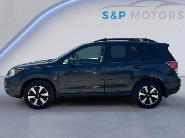 2017 Subaru Forester Premium AWD photo