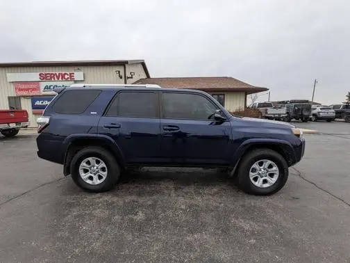 2017 Toyota 4Runner SR5 Premium 4WD photo