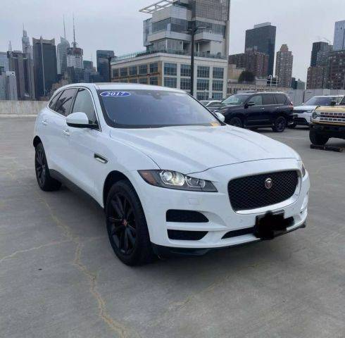 2017 Jaguar F-Pace 35t Prestige AWD photo