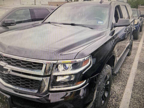 2017 Chevrolet Tahoe LT 4WD photo