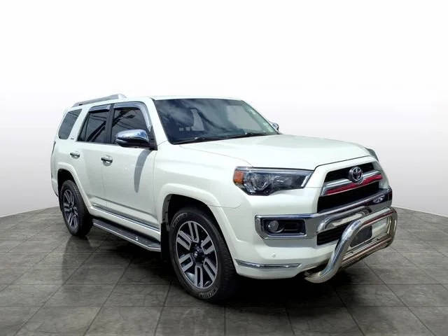 2017 Toyota 4Runner Limited 4WD photo
