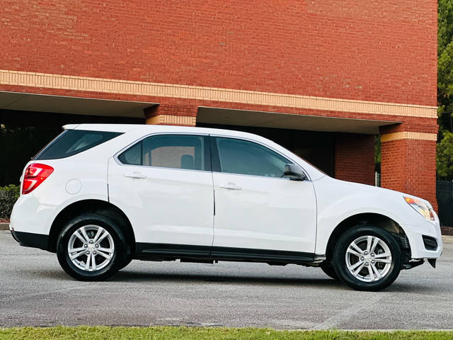 2017 Chevrolet Equinox LS FWD photo