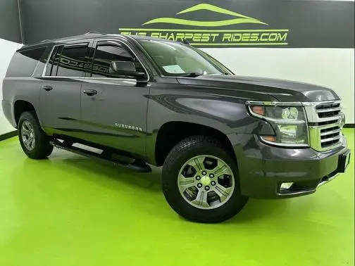 2017 Chevrolet Suburban LT 4WD photo