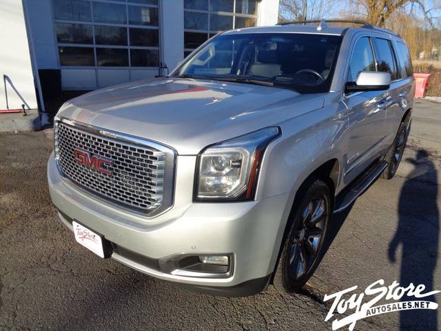 2017 GMC Yukon Denali 4WD photo