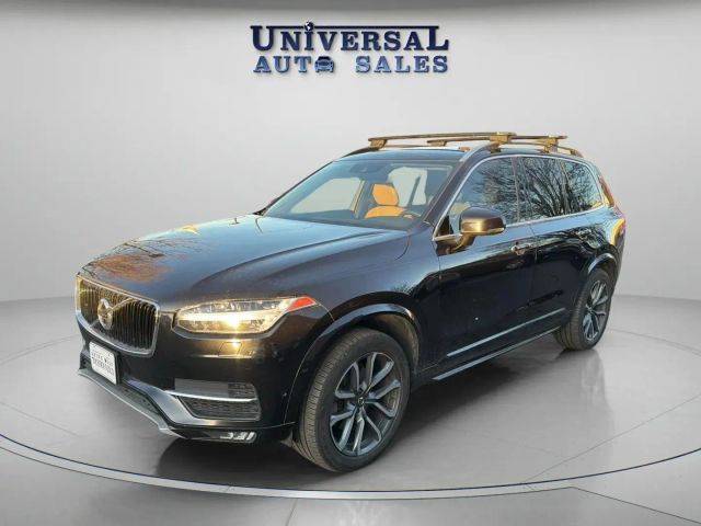 2017 Volvo XC90 Momentum AWD photo