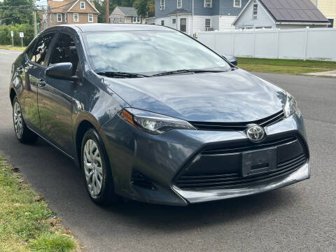 2017 Toyota Corolla LE FWD photo