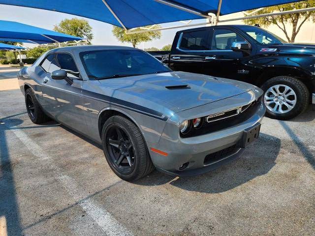 2017 Dodge Challenger R/T RWD photo