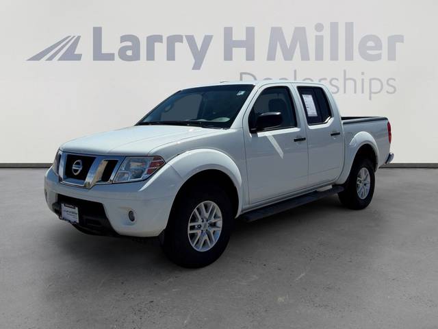 2017 Nissan Frontier SV V6 4WD photo