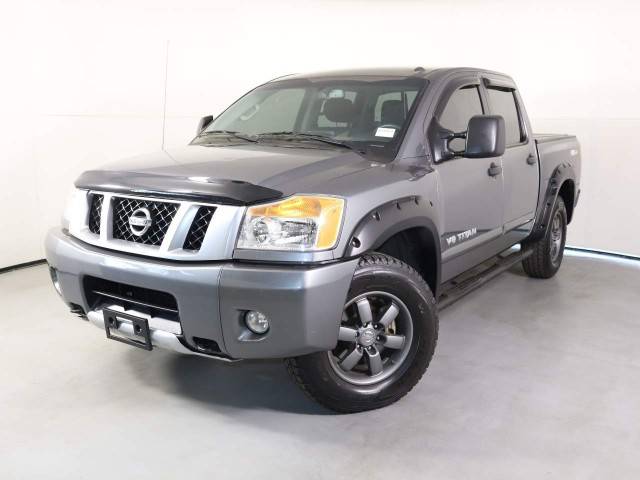 2015 Nissan Titan PRO-4X 4WD photo