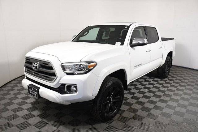 2017 Toyota Tacoma Limited 4WD photo
