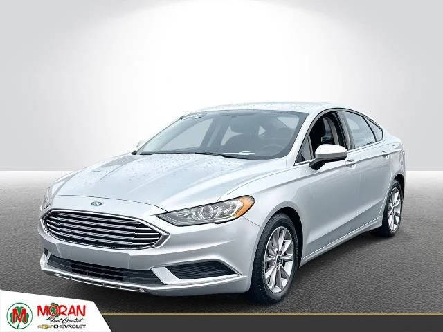 2017 Ford Fusion SE FWD photo