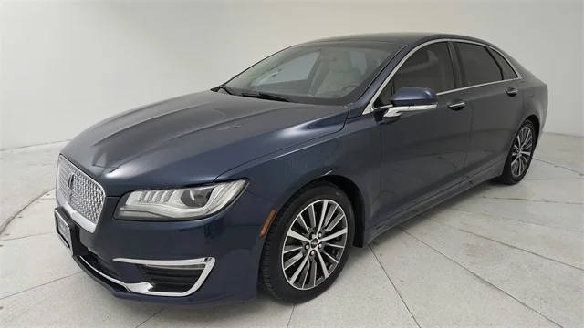 2017 Lincoln MKZ Premiere FWD photo