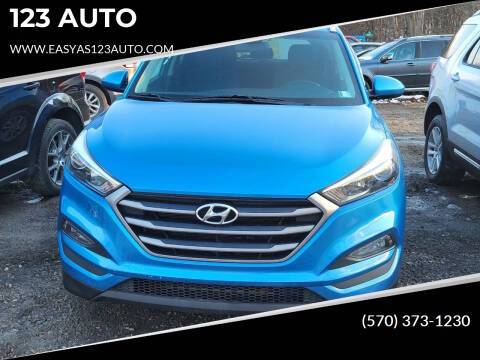2016 Hyundai Tucson SE AWD photo