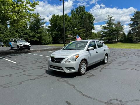 2017 Nissan Versa S Plus FWD photo
