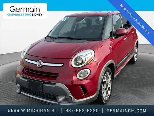 2017 FIAT 500L Trekking FWD photo