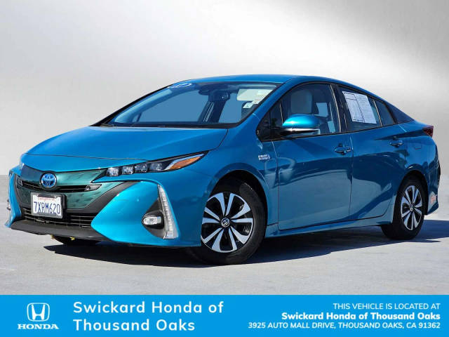 2017 Toyota Prius Prime Advanced FWD photo