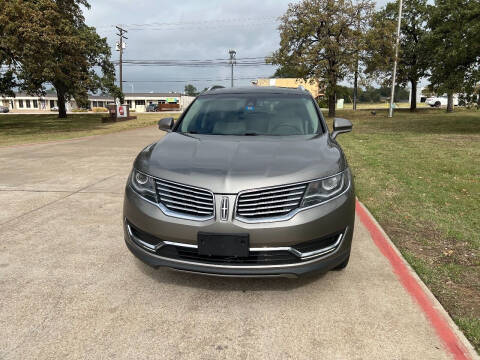 2017 Lincoln MKX Reserve FWD photo