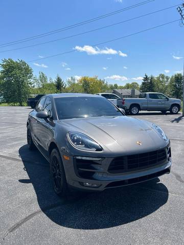 2017 Porsche Macan GTS AWD photo