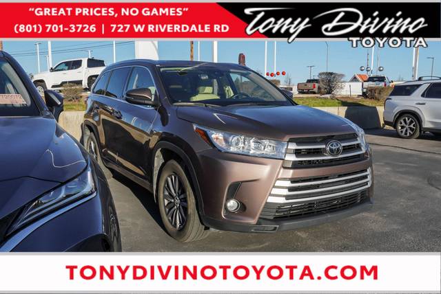 2017 Toyota Highlander XLE AWD photo