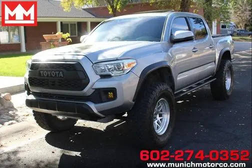 2017 Toyota Tacoma TRD Off Road 4WD photo