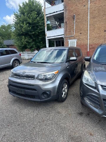 2017 Kia Soul Base FWD photo