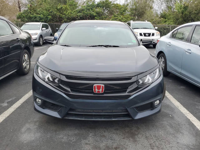 2017 Honda Civic Touring FWD photo