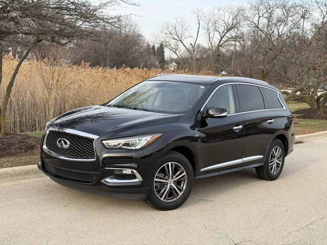 2017 Infiniti QX60  AWD photo