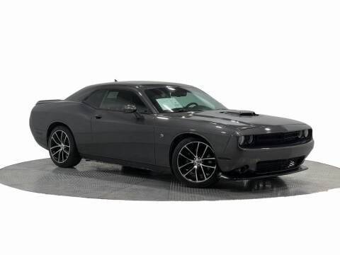 2017 Dodge Challenger 392 Hemi Scat Pack Shaker RWD photo