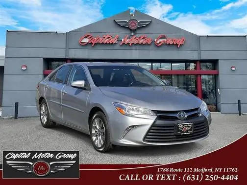 2017 Toyota Camry XLE FWD photo