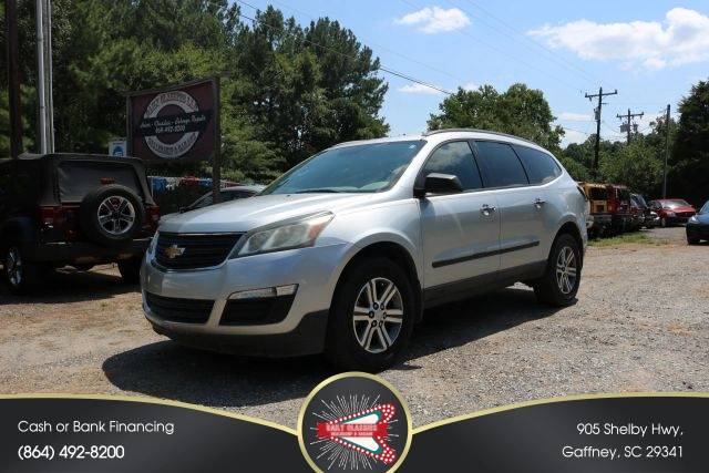 2017 Chevrolet Traverse LS FWD photo