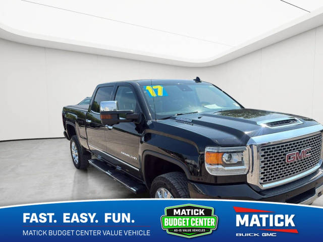 2017 GMC Sierra 2500HD Denali 4WD photo