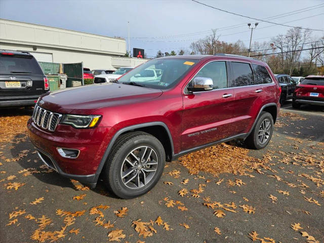 2017 Jeep Grand Cherokee Limited 4WD photo