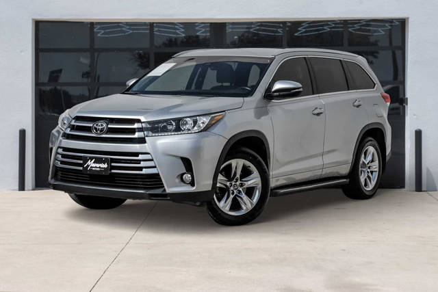2017 Toyota Highlander Limited FWD photo