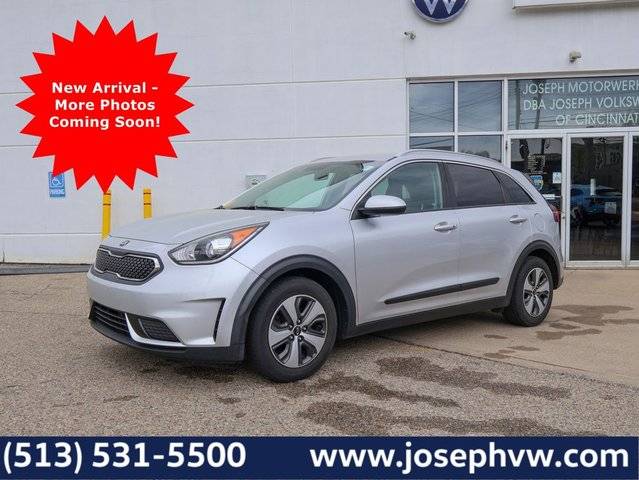 2017 Kia Niro LX FWD photo