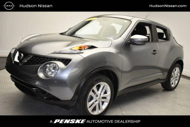 2017 Nissan Juke S AWD photo