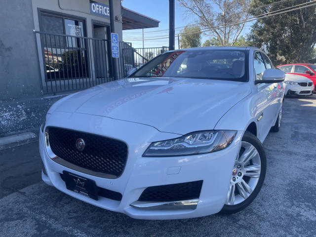 2016 Jaguar XF 35t Premium RWD photo