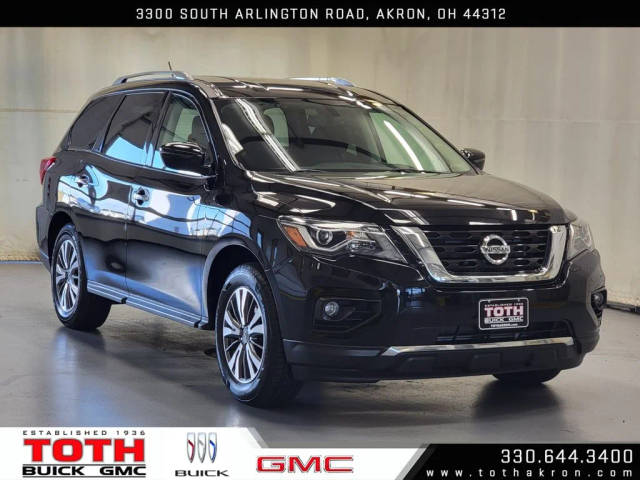 2017 Nissan Pathfinder SV 4WD photo