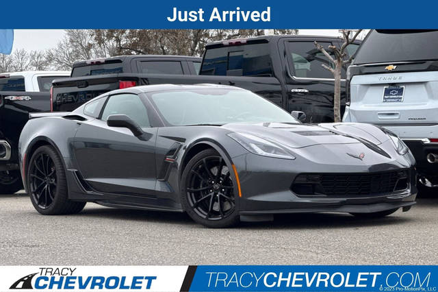 2017 Chevrolet Corvette Grand Sport 2LT RWD photo