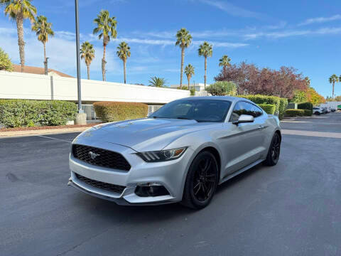 2016 Ford Mustang EcoBoost RWD photo