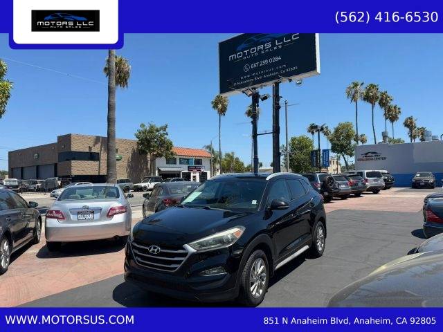 2017 Hyundai Tucson SE Plus AWD photo