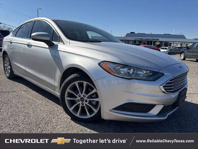 2017 Ford Fusion SE FWD photo